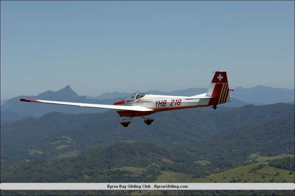 Motor Falke Glider flying towards Mt Warning.jpg