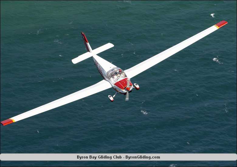 Motor_Falke_Glider_Flying_Over_Byron_Bay.jpg