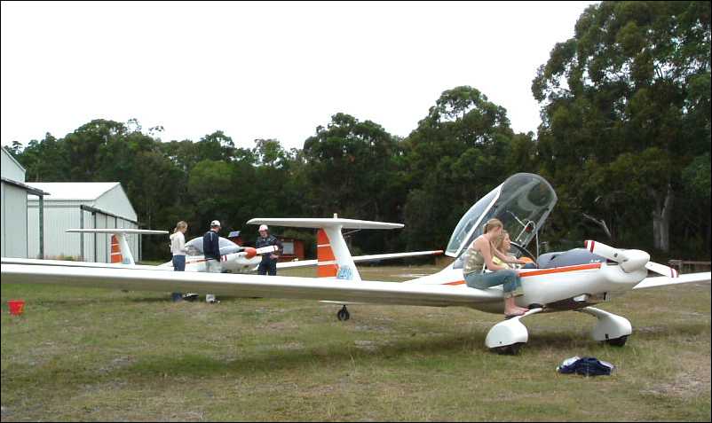 H36 Dimona Byron Bay.jpg